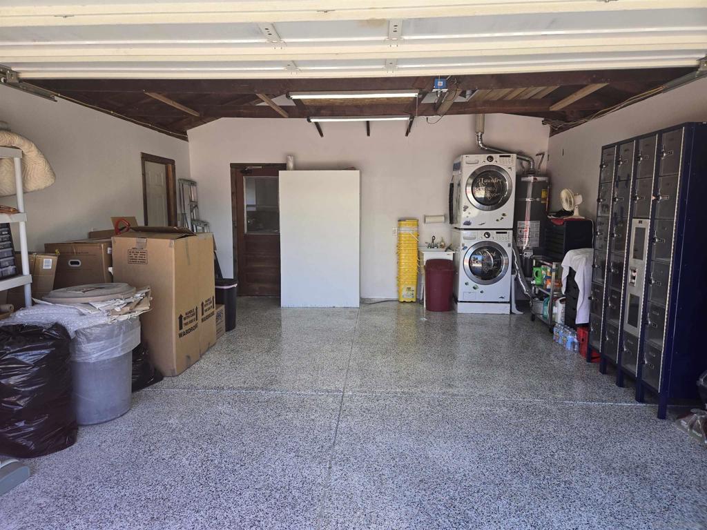 Lakeside - Residential