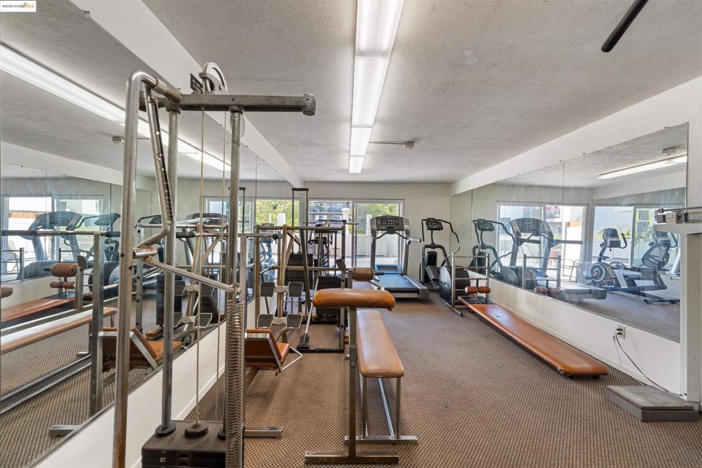 ROCKRIDGE AREA - Residential