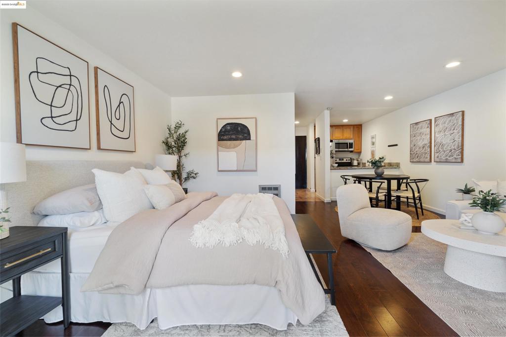 ROCKRIDGE AREA - Residential