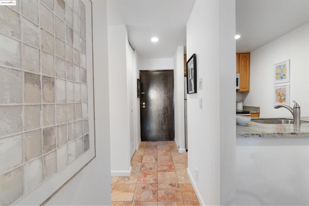 ROCKRIDGE AREA - Residential