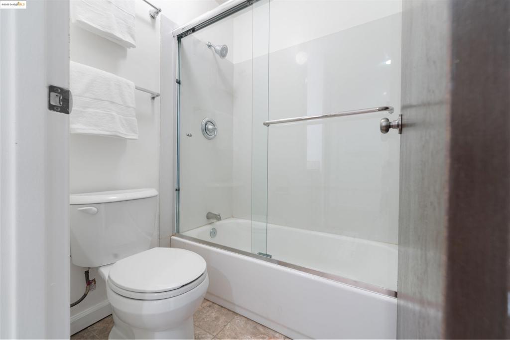 ROCKRIDGE AREA - Residential