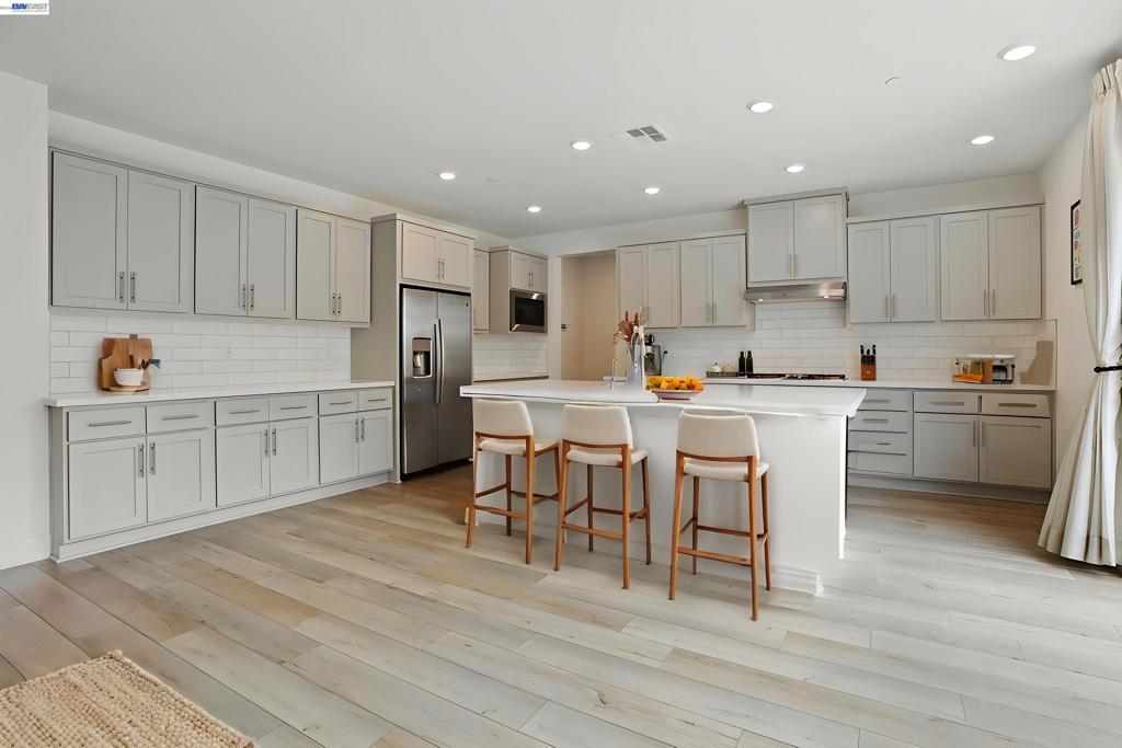 5342 Gatlin Dr