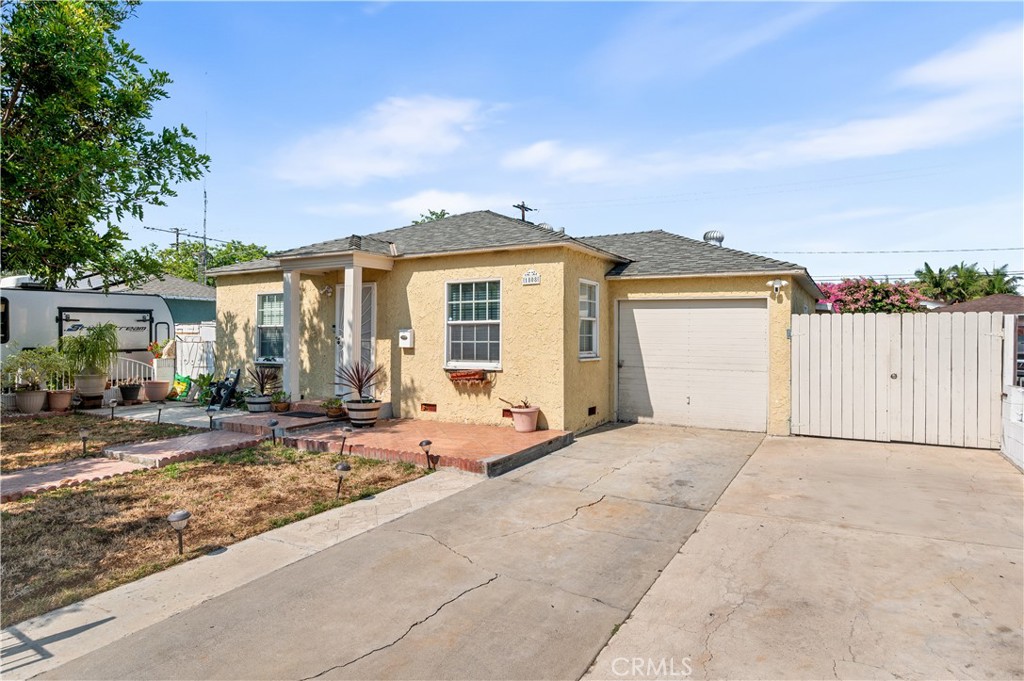 1808 S Van Ness Avenue