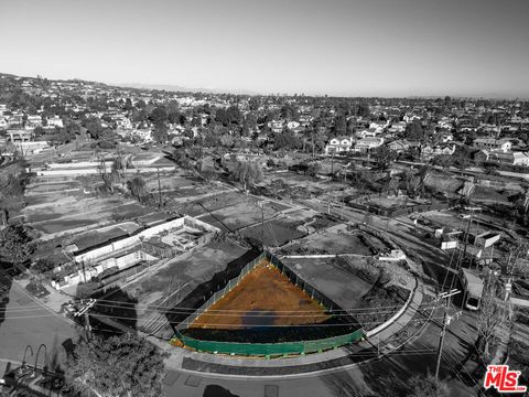 Photo of 508 N Muskingum Avenue, Pacific Palisades, CA 90272 (MLS # 25574777)