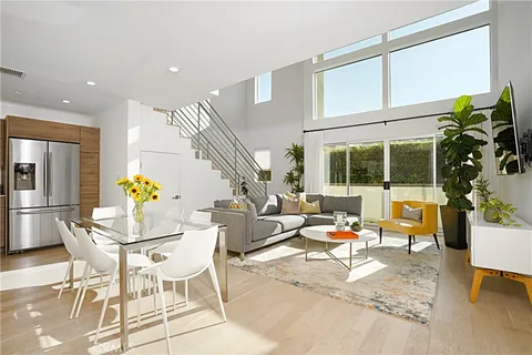 5409 W Wilshire Vista Lane, Los Angeles, CA 90019 - MLS#: SB25256212