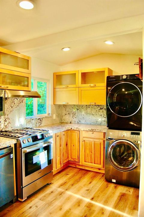 736 Mar Vista Drive Vista CA 92081