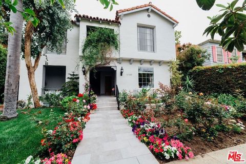 Photo of 10520 Eastborne Avenue #2, Los Angeles, CA 90024 (MLS # 26830577)