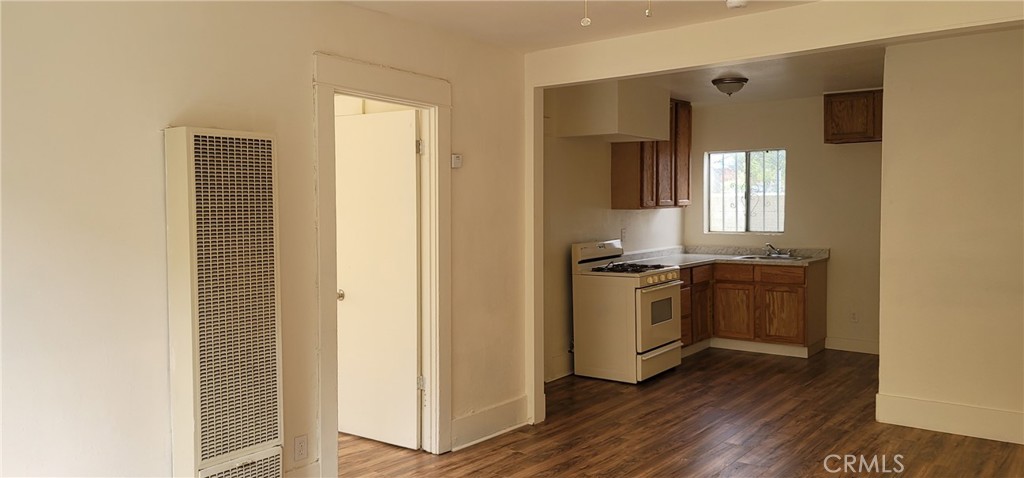 Properties 3 954 N Van Ness Avenue