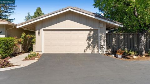 Photo of 90 Rolling Green Cir Cir, Pleasant Hill, CA 94523 (MLS # 41125761)