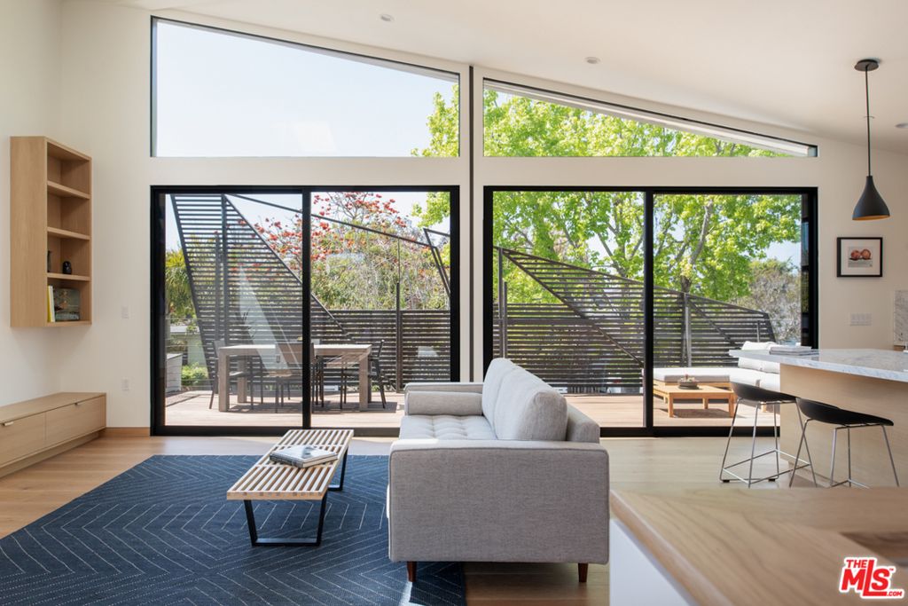 Photo of 2412 Bryan Avenue, Venice, CA 90291 (MLS # 21756032)
