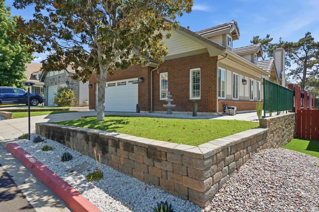 879 English Holly Lane, San Marcos CA 92078