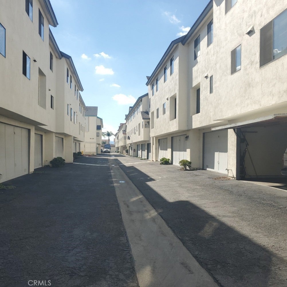 15111 Freeman