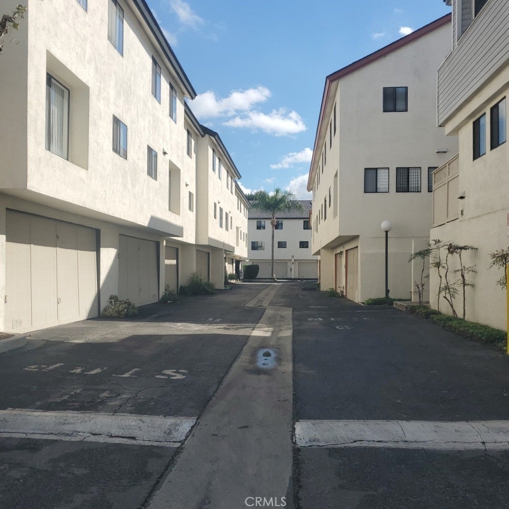 15111 Freeman