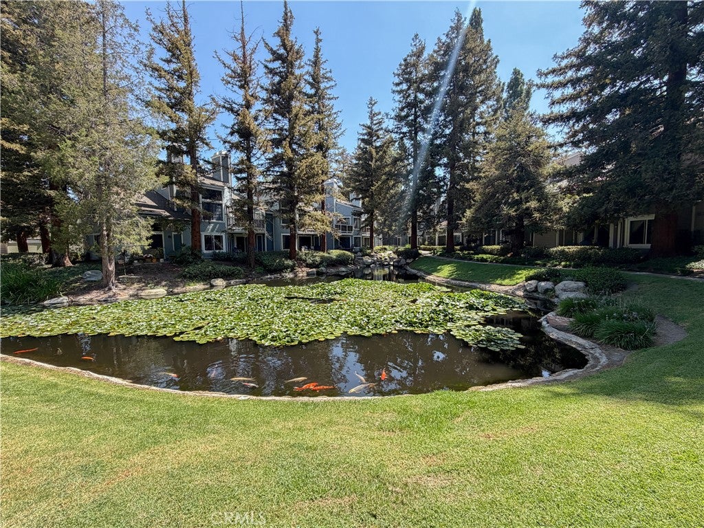 700 E Lake 67