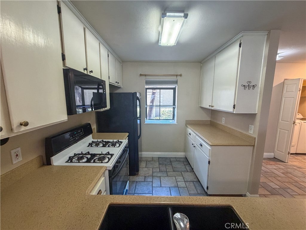 700 E Lake 67