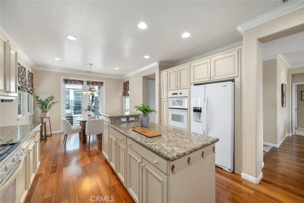 2441 Traditions Loop