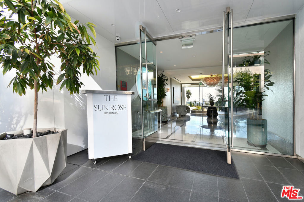 8420 W Sunset Boulevard 403