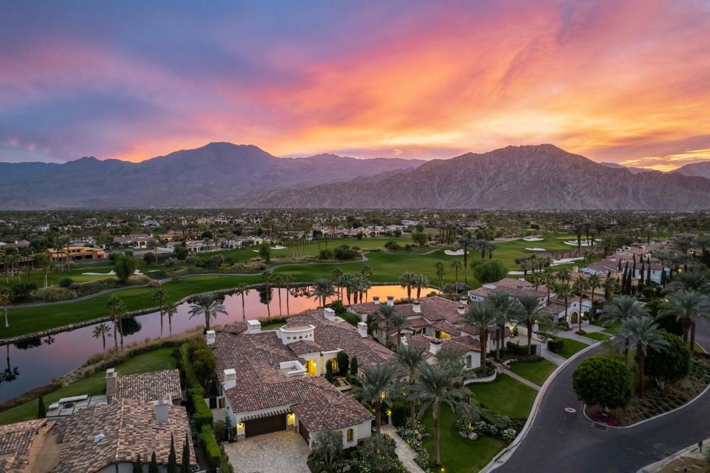 The Hideaway - Residential