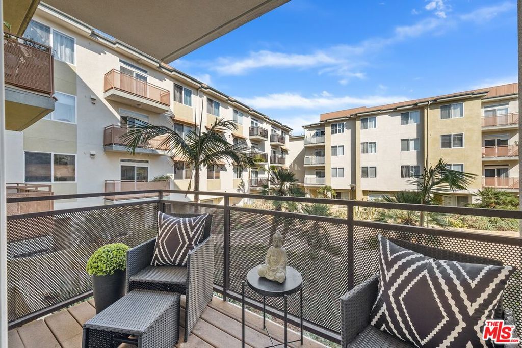 13200 Pacific Promenade 237