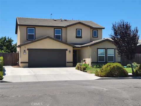 Photo of 139 Sterling ST, Los Banos, CA 93635 (MLS # MC26156689)