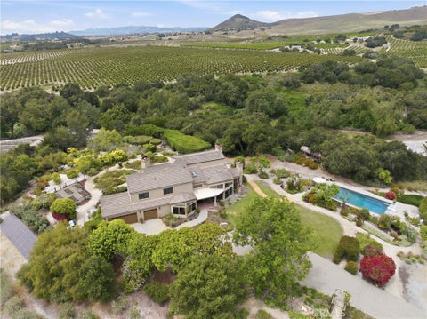 Photo of 225 Broken Arrow RD, Nipomo, CA 93444 (MLS # PI26097553)