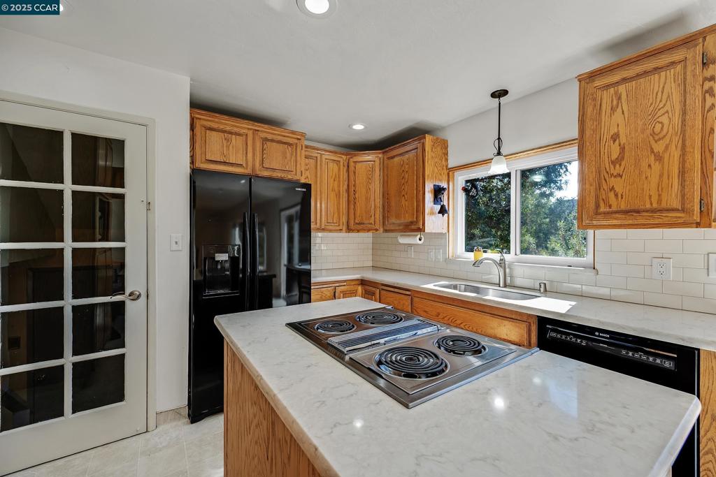 LINDA HEIGHTS - Residential