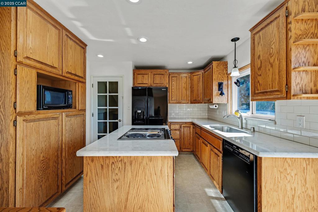 LINDA HEIGHTS - Residential