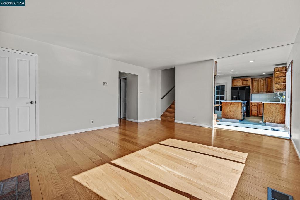 LINDA HEIGHTS - Residential