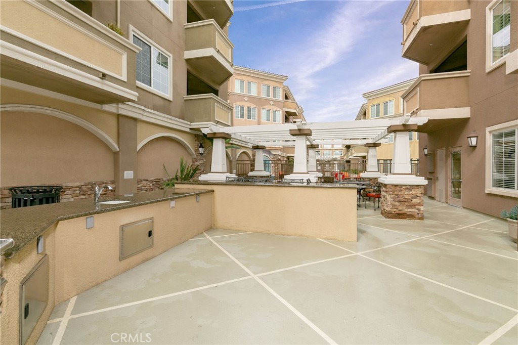2750 Artesia Boulevard 313
