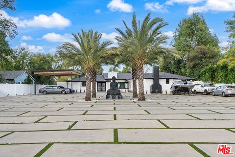 17211 Parthenia Street Northridge CA 91325