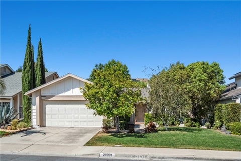 Photo of 21991 Calderas, Mission Viejo, CA 92691 (MLS # OC26199966)