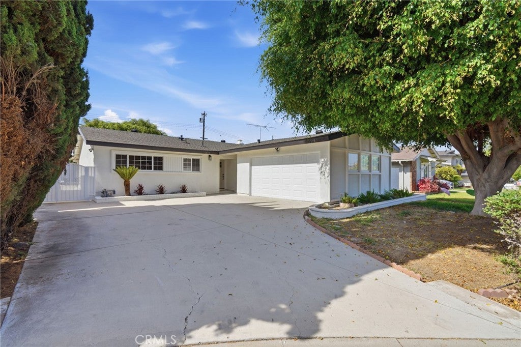 1430 Hillandale