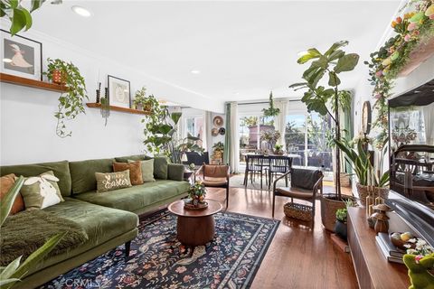 907 E Ocean Boulevard Long Beach CA 90802