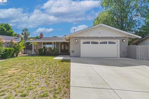 Photo of 14868 Mcvay Ave AVE, San Jose, CA 95127 (MLS # 41135639)