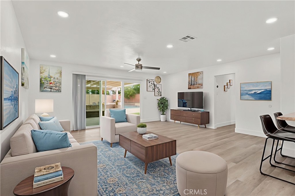 7751 La Mesa Way