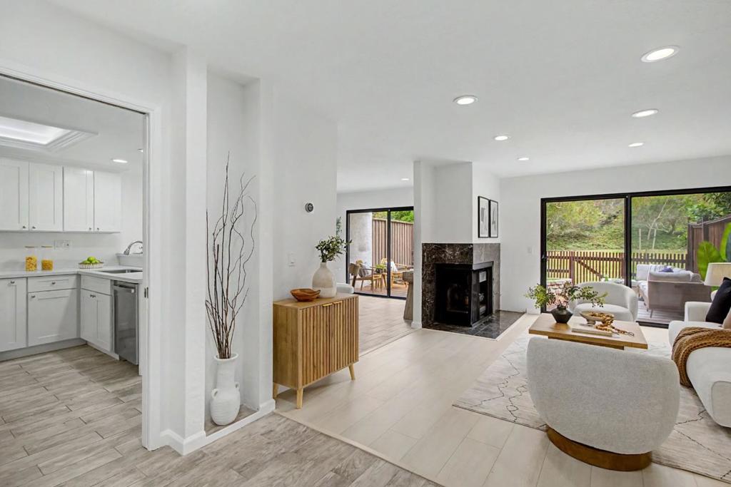 1892 Mountain Creek Court