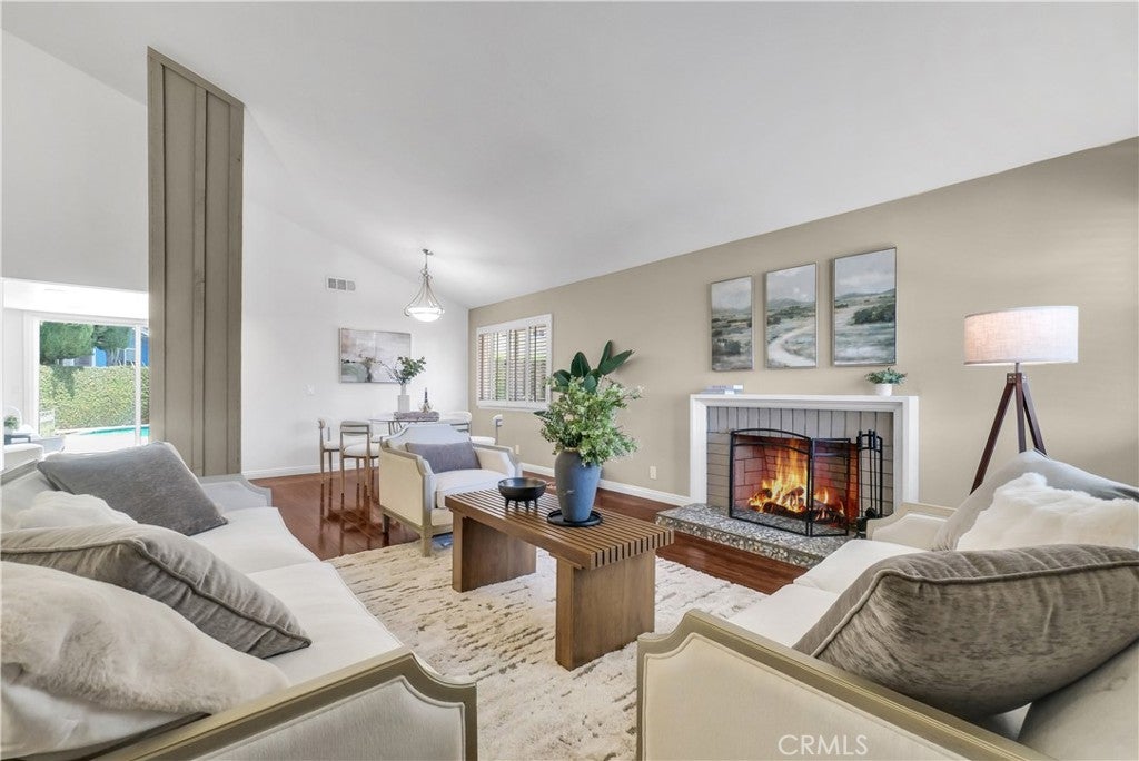 329 Hudson