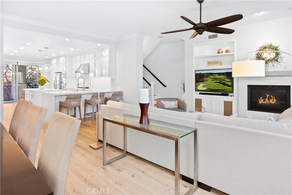 Vantis - Residential Lease