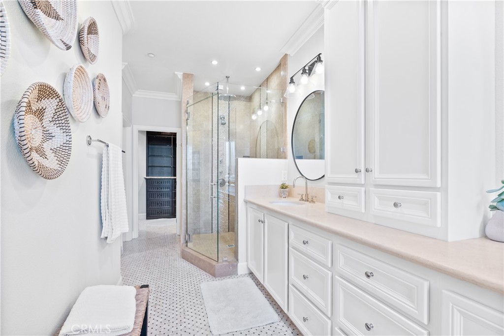 Vantis - Residential Lease