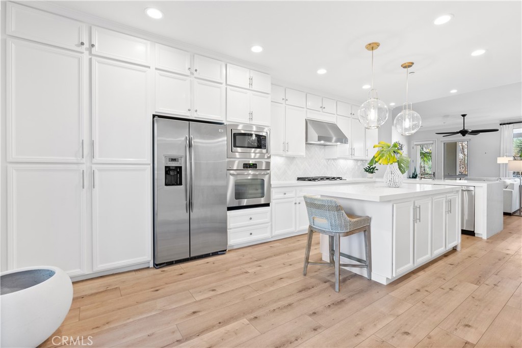 Vantis - Residential Lease