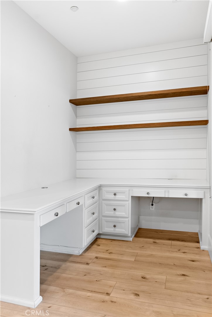 Vantis - Residential Lease