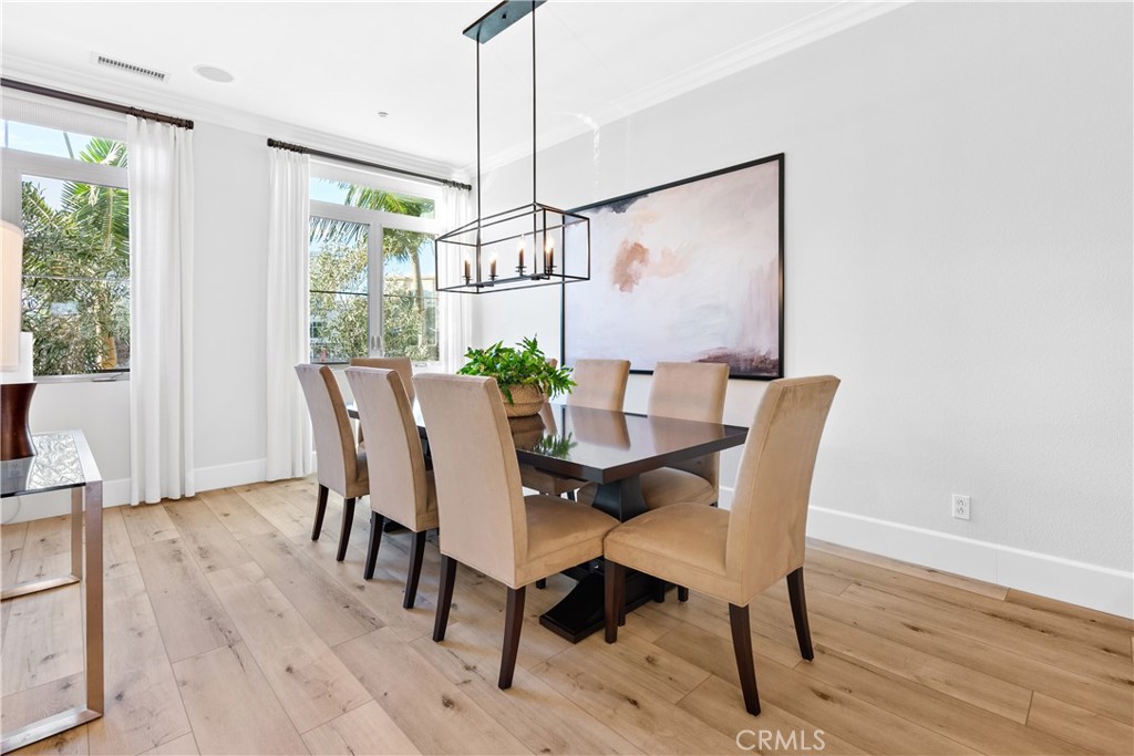 Vantis - Residential Lease