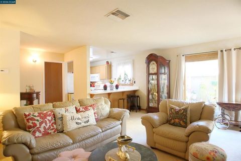 Tiny photo for 3901 3901 Clayton Rd Rd #25, Concord, CA 94521 (MLS # 41124770)