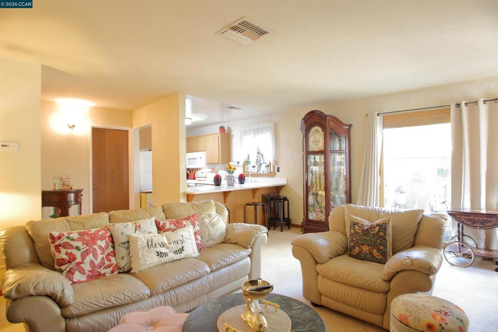 3901 Clayton Rd 25