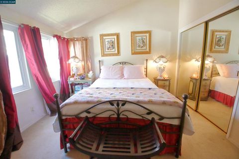 Tiny photo for 3901 3901 Clayton Rd Rd #25, Concord, CA 94521 (MLS # 41124770)