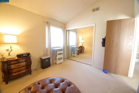 Tiny photo for 3901 3901 Clayton Rd Rd #25, Concord, CA 94521 (MLS # 41124770)