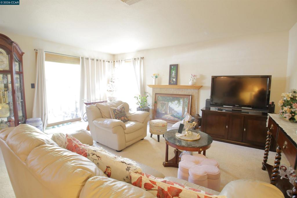 3901 Clayton Rd 25