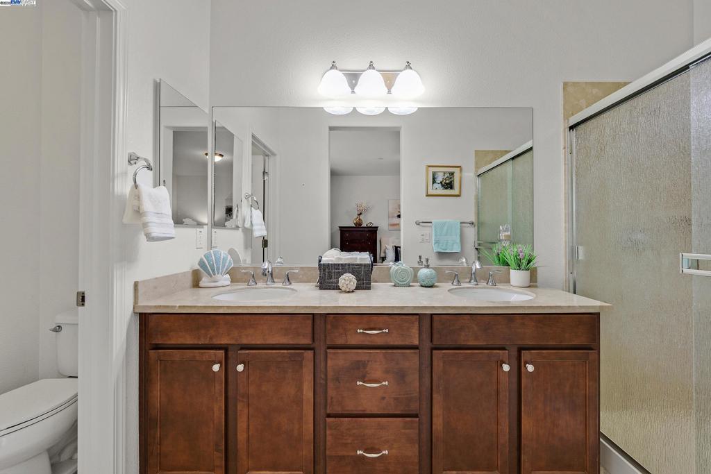 BURBANK - Residential