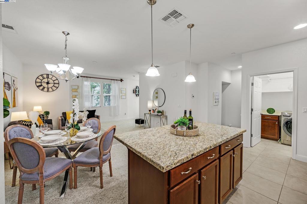 BURBANK - Residential
