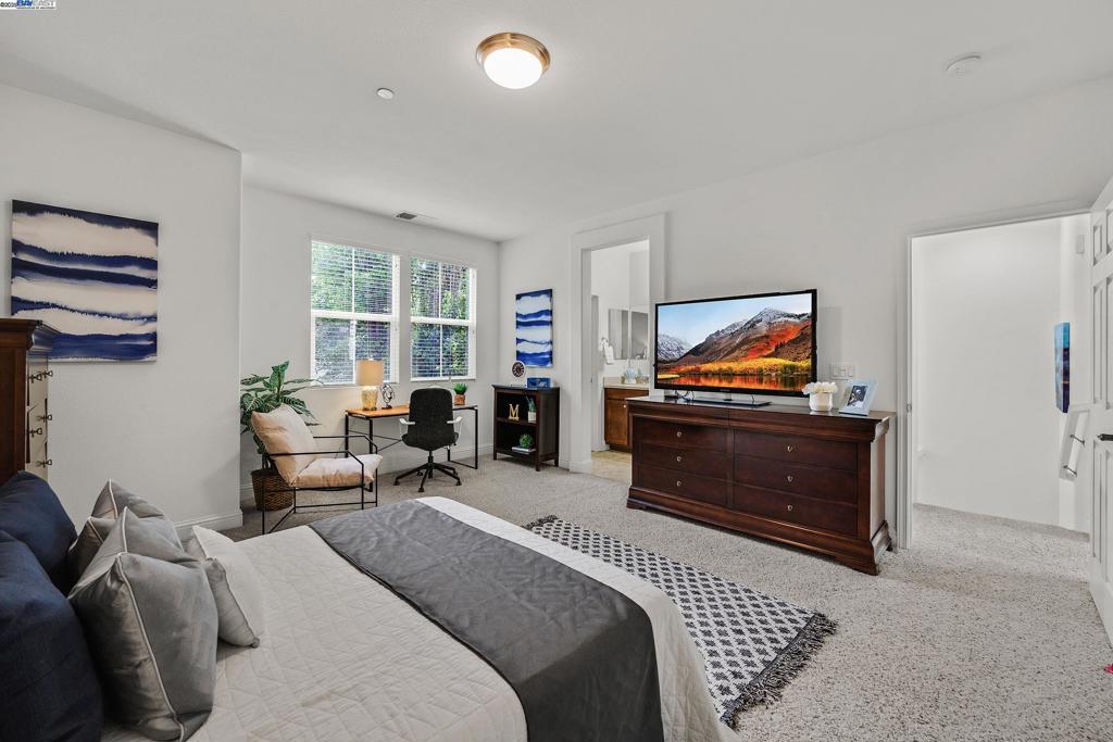 BURBANK - Residential